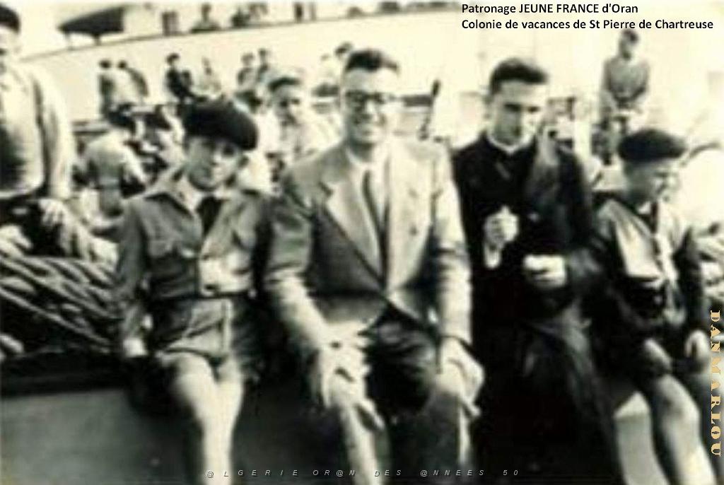 COLO JEUNE FRANCE 1950 Chartreuse 9.jpg